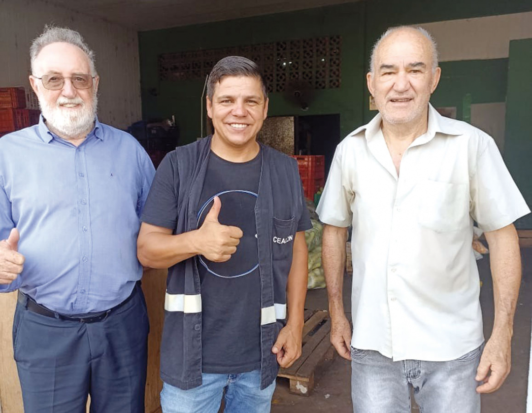 Deputado com o amigo Edson e o comerciante Elias Monteiro